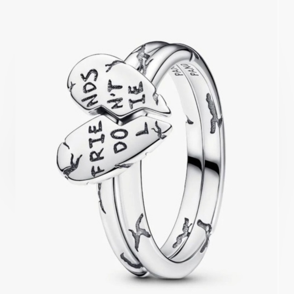 ♥️HOST PICK♥️New Pandora Stranger Things Friends Don't Lie Splittable Ring